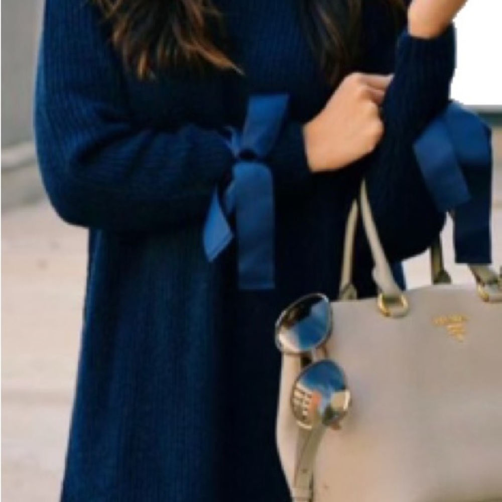 Halogen Navy Bow Sleeve Tunic